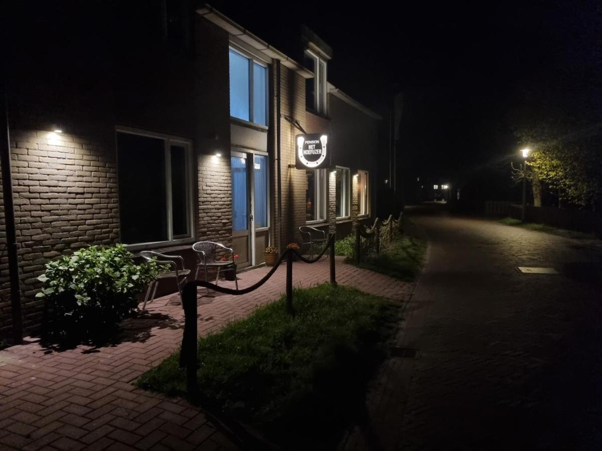 Pension Het Hoefijzer Buren  Esterno foto