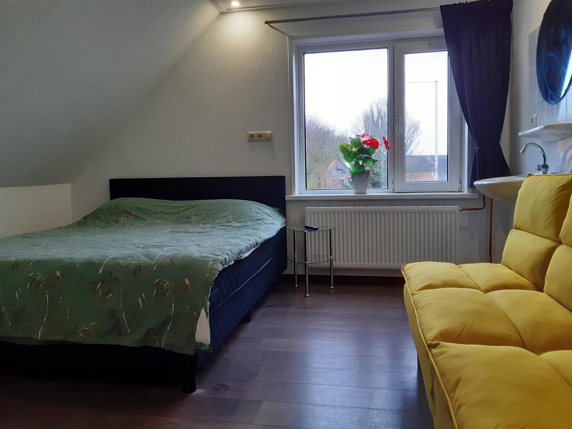 Pension Het Hoefijzer Buren  Esterno foto